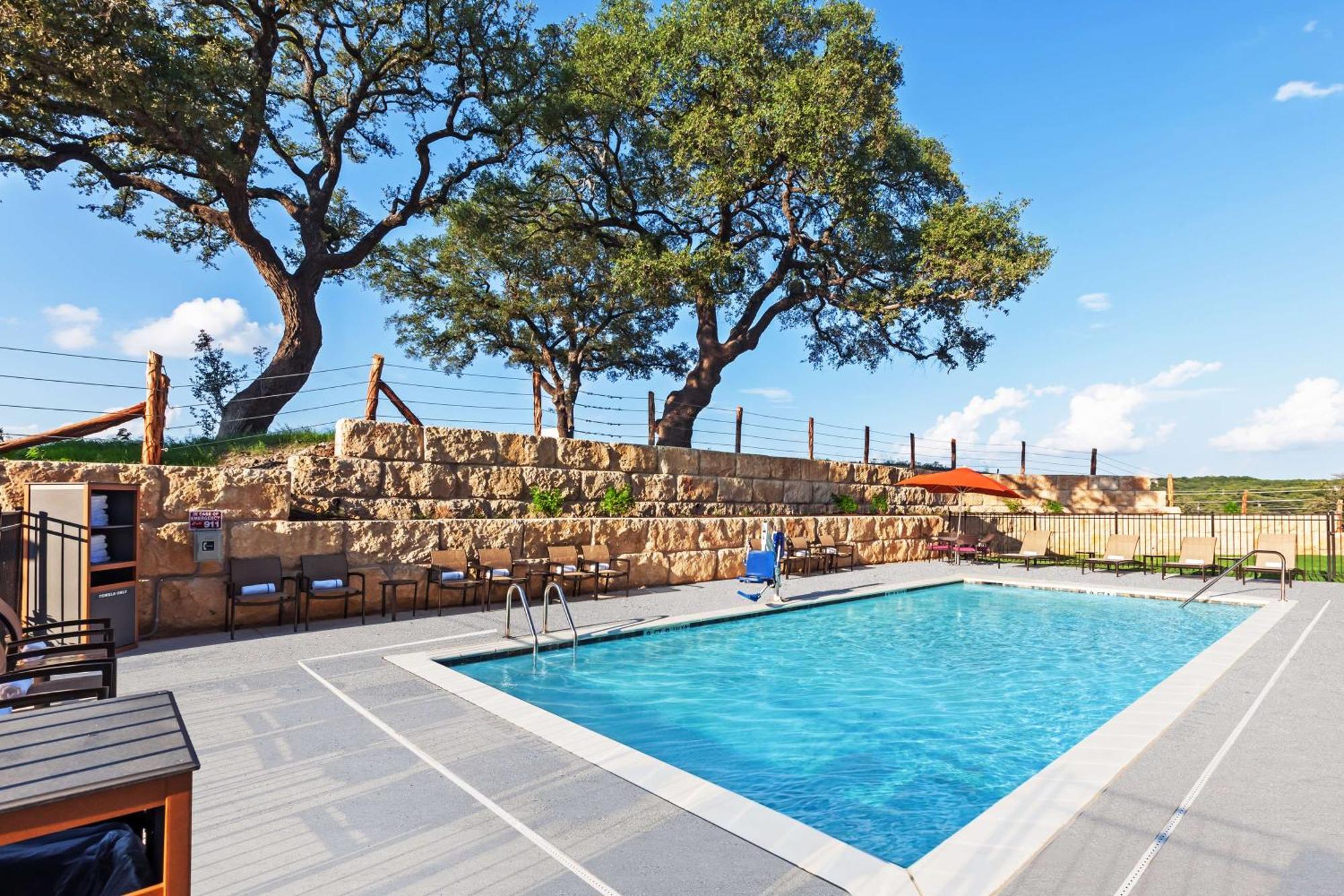 Hampton Inn By Hilton Bulverde Texas Hill Country Екстериор снимка